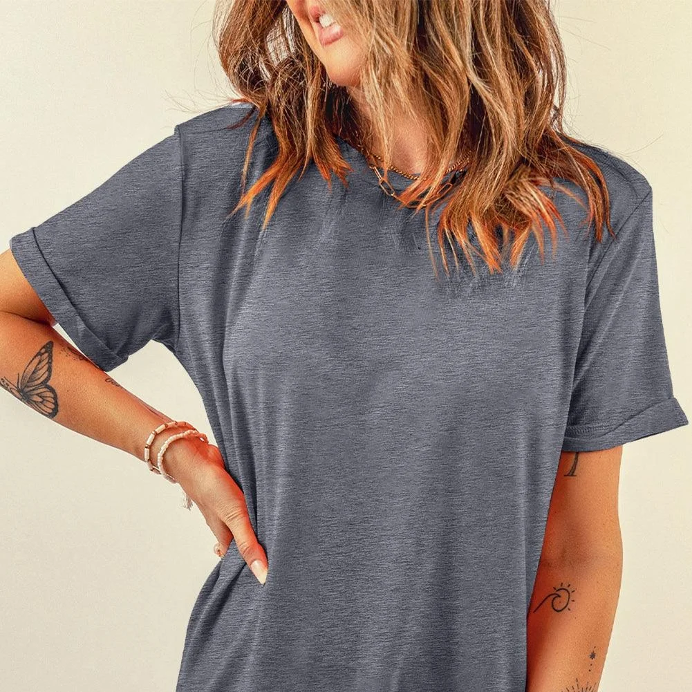 casual summer t-shirt outfit for women 2026 Gray Everyday Tee With A Clean Minimal Mood