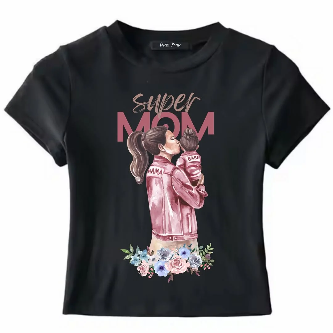 casual summer t-shirt outfit for women 2026 Black Super Mom Graphic Tee With Pink Detail