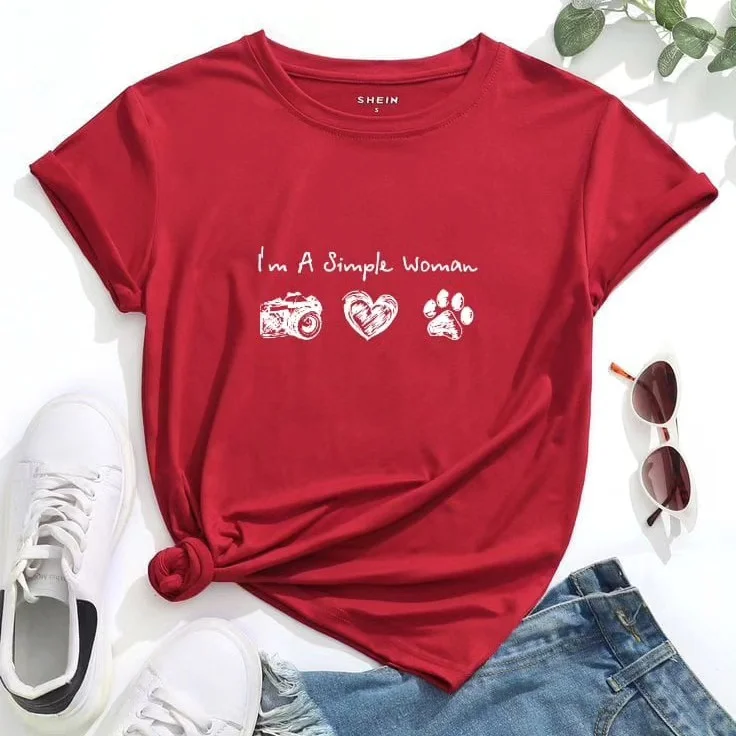 casual summer t-shirt outfit for women 2026 Red Graphic Tee With Classic Blue Denim