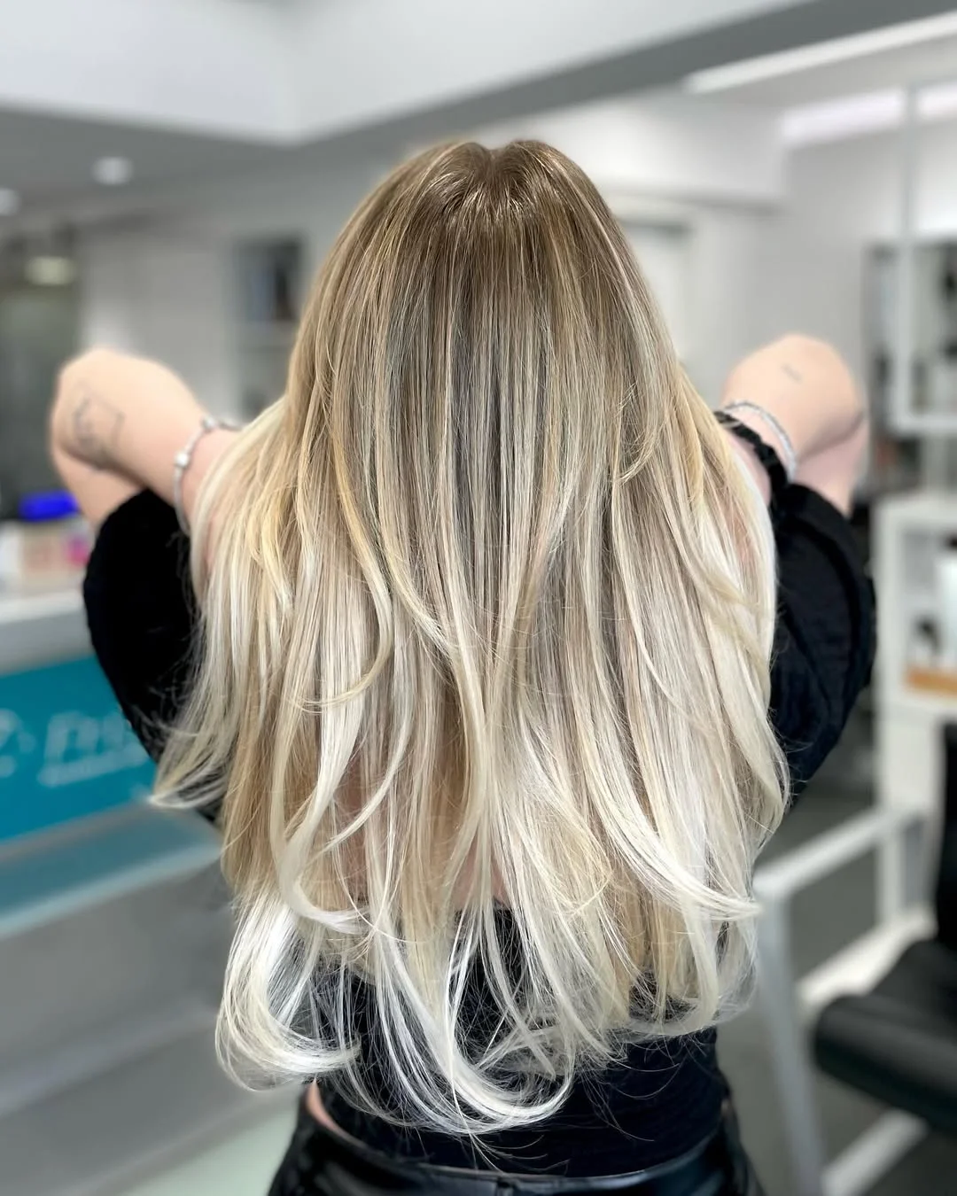 creamy summer blonde hair color 2026 Rooted Vanilla Blonde With Airy Summer Ends