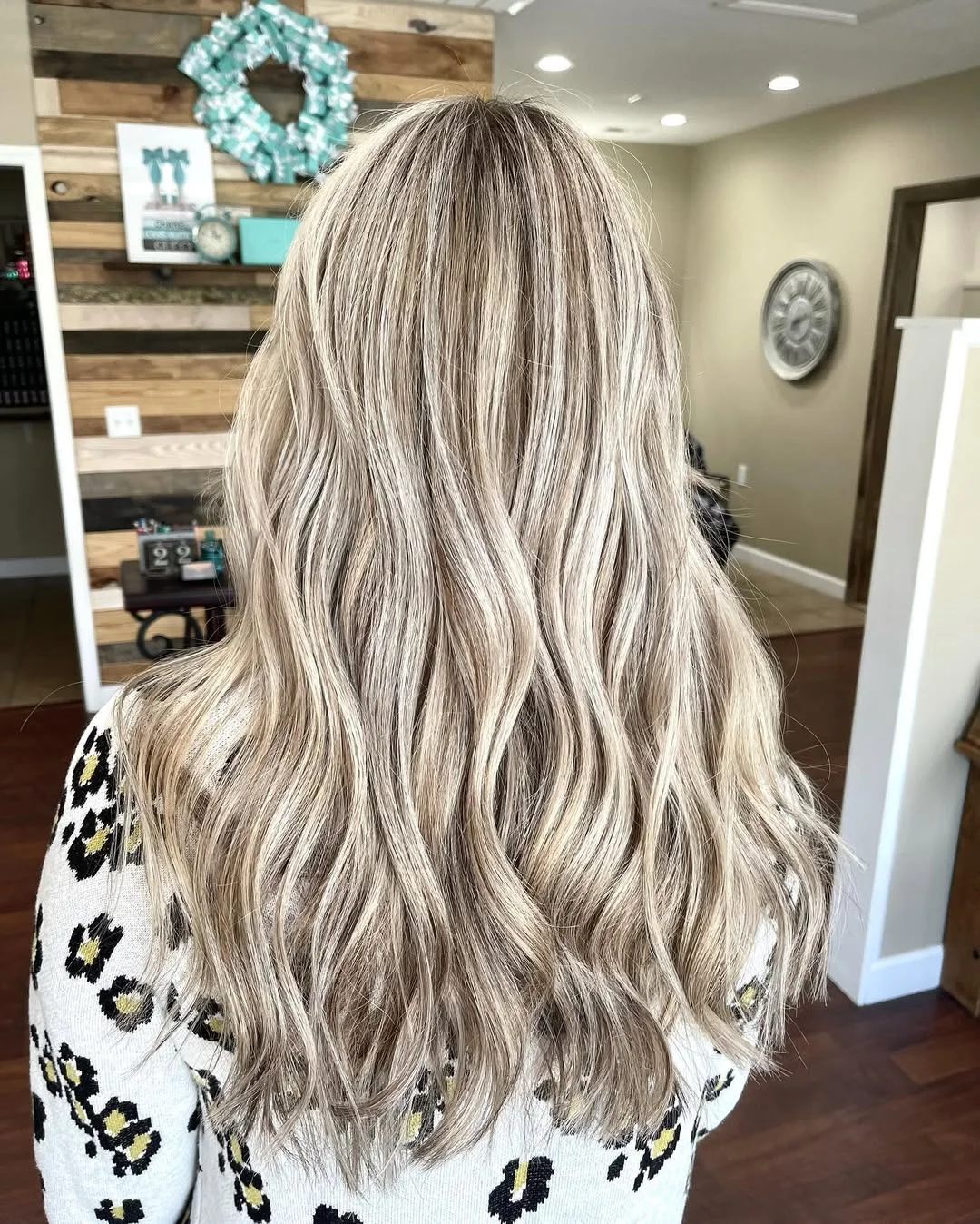 creamy summer blonde hair color 2026 Smoky Cream Blonde With Dimensional Waves