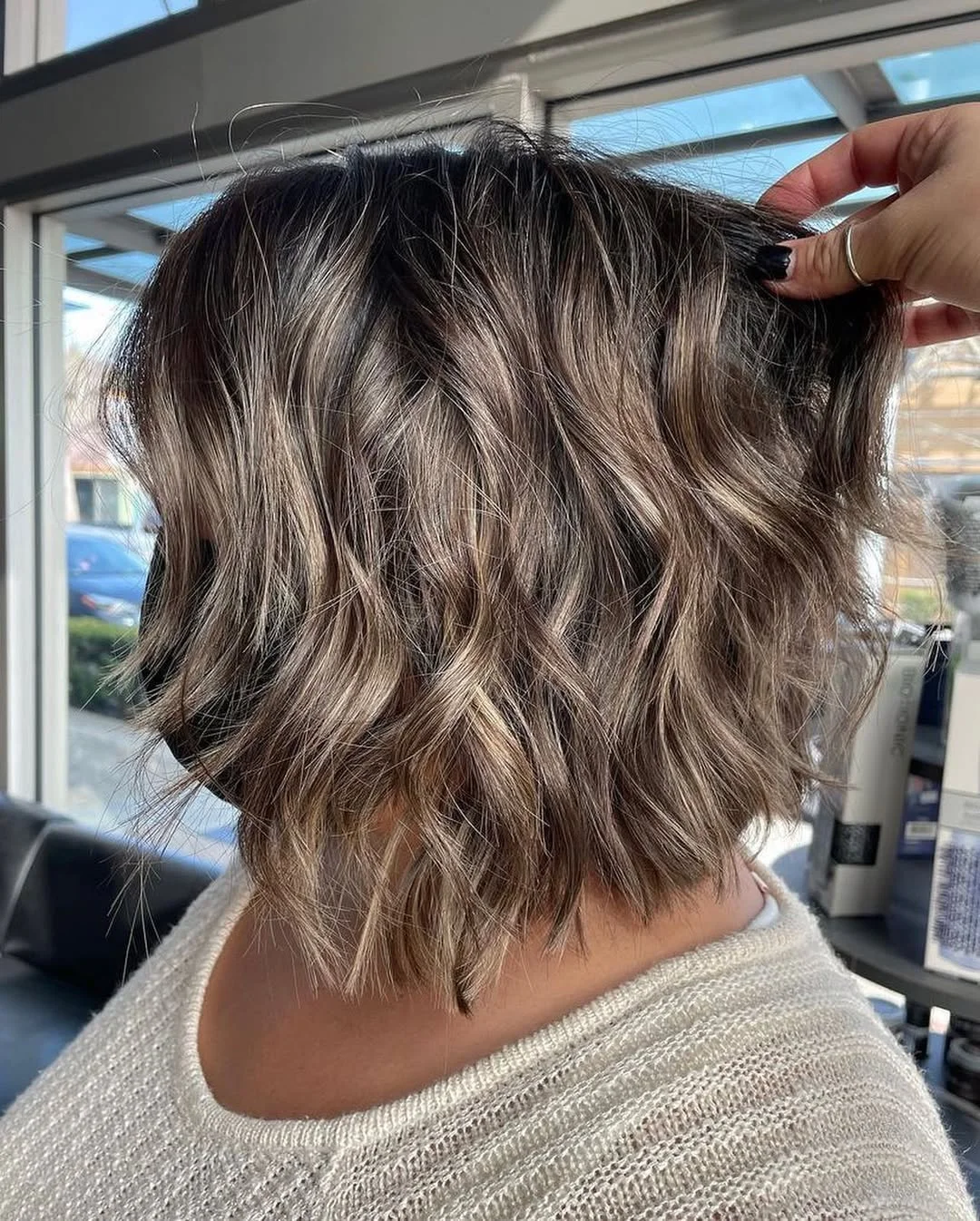 cute summer short haircuts 2026 Shadow-Root Wavy Bob With Beachy Dimension