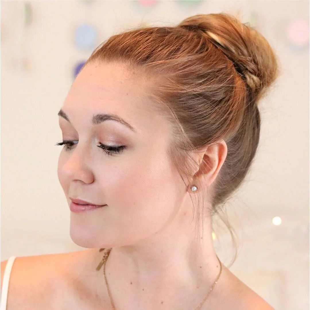 easy summer hairstyles ideas 2026 Polished Bubble Braid With Soft Blonde Volume