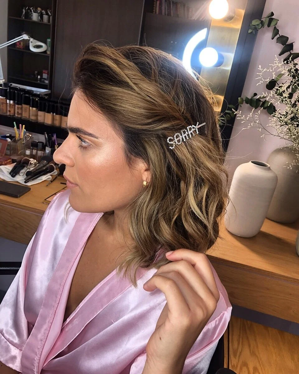 effortless summer easy hairstyle 2026 Textured Bob With A Sparkly Side Clip