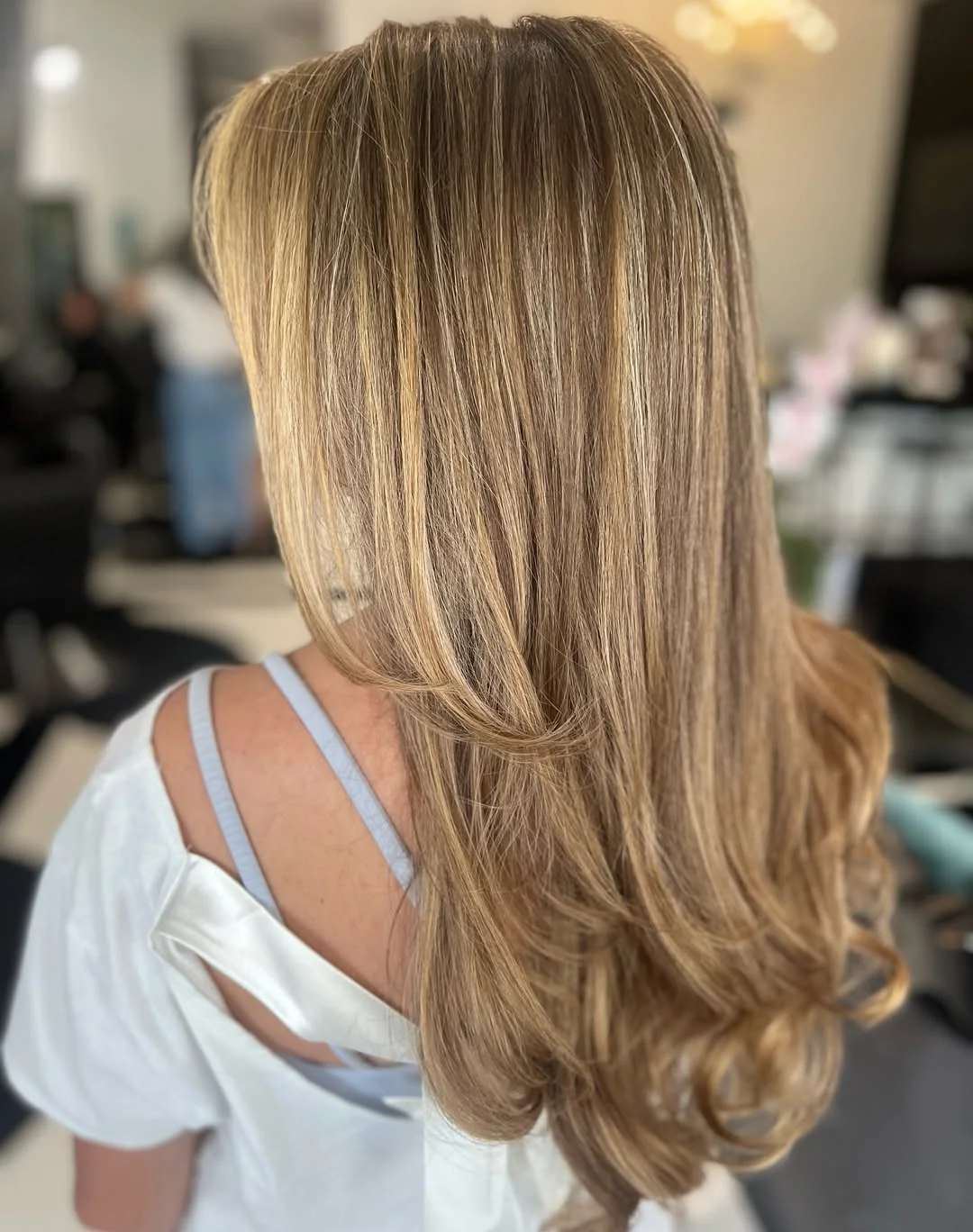 golden summer honey blonde hair color 2026 Layered Honey Beige Blonde With Soft Movement