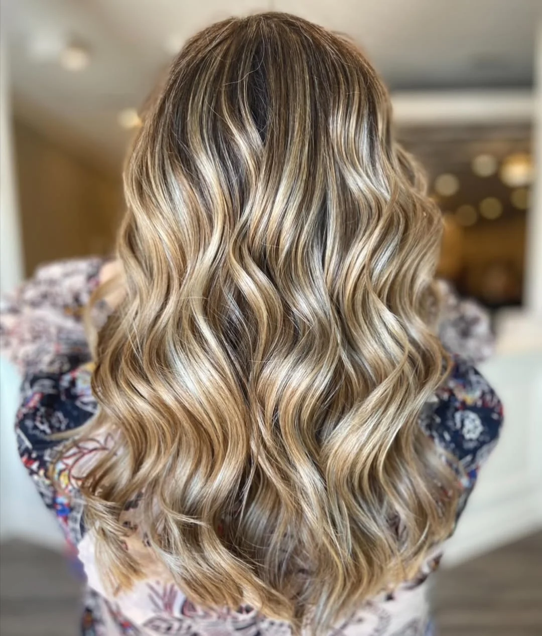 golden summer honey blonde hair color 2026 Rooted Honey Blonde With Caramel-Ribbon Waves