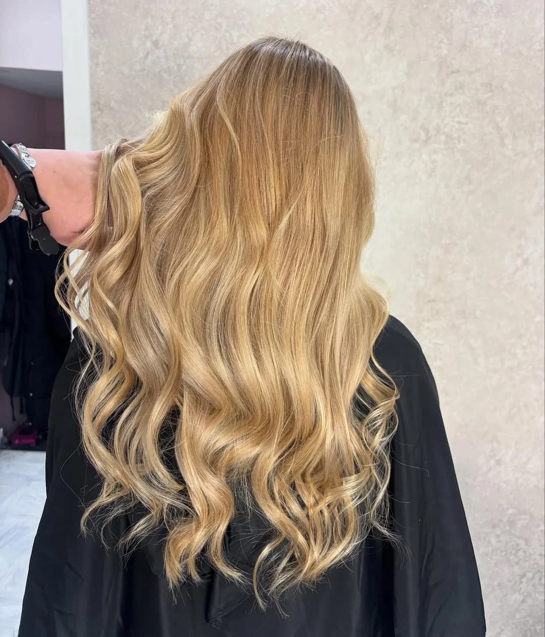 golden summer honey blonde hair color 2026 Sunlit Honey Blonde With Soft Curled Ends