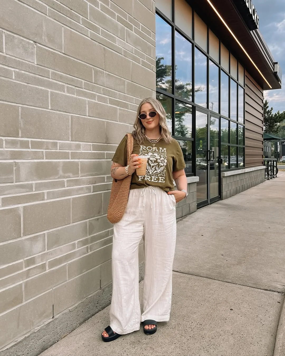 midsize outfits for women summer 2026 Graphic Tee And Striped Wide Pants For Everyday Summer Cool
