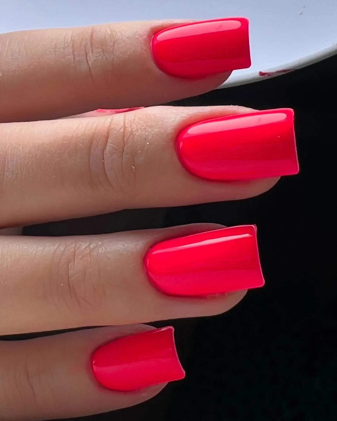 neon summer nails 2026 Glossy Neon Pink Square Nails