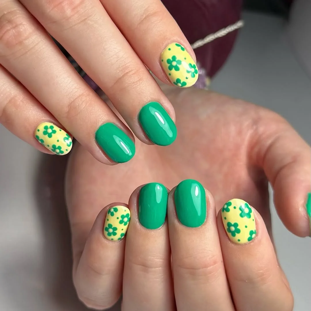 short gel nails summer 2026 Green And Yellow Flower Nails For A Playful Short Summer Set