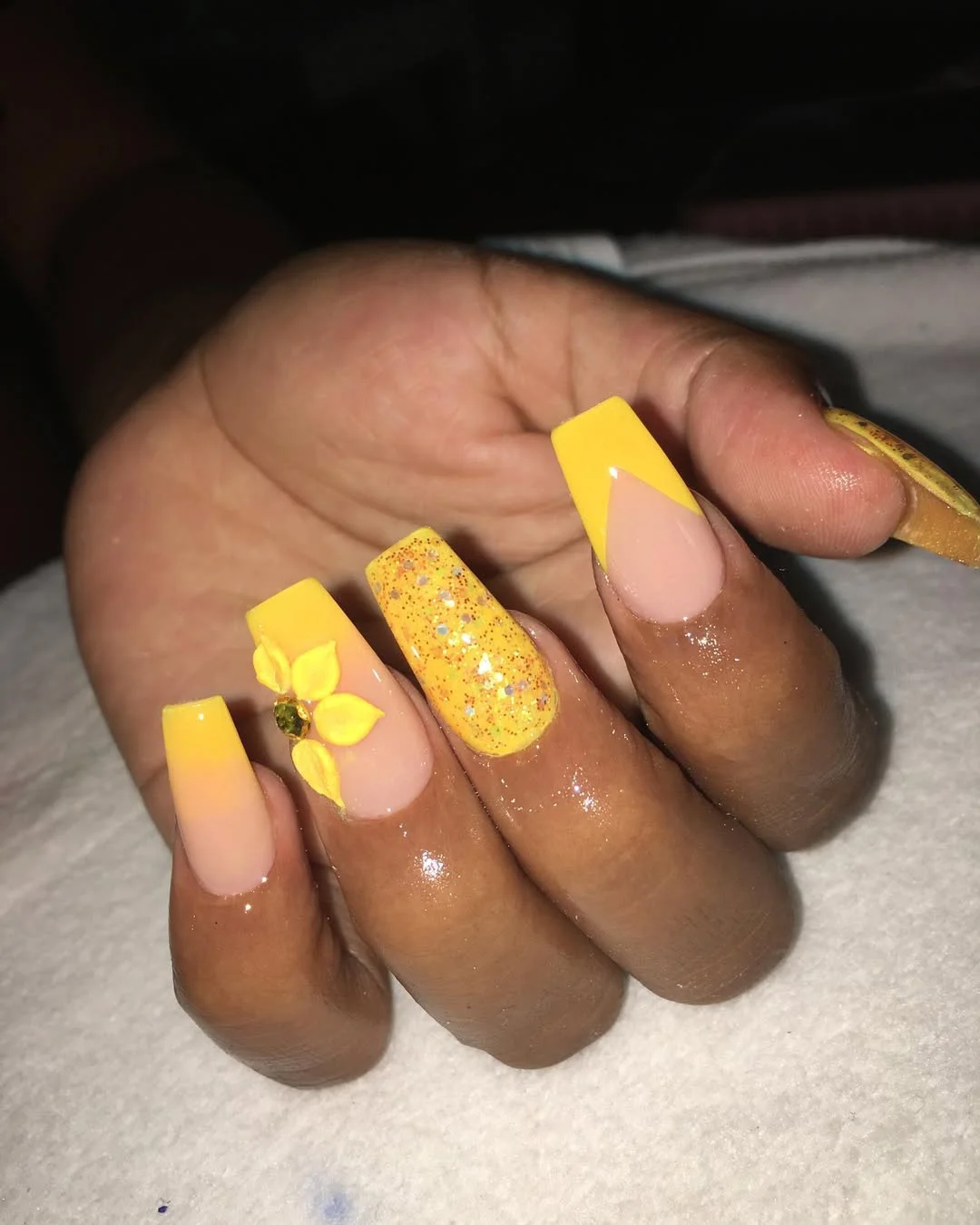 summer acrylic nails 2026 Sunny Yellow Square Nails With Glitter and 3D Petals