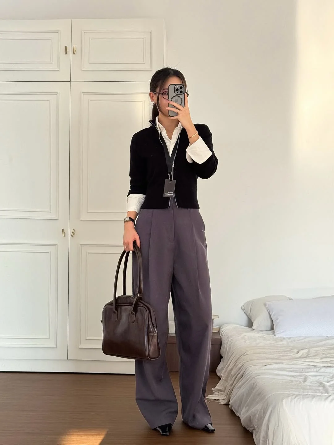 summer business casual outfit for women 2026 Cropped Black Knit With Wide Gray Trousers