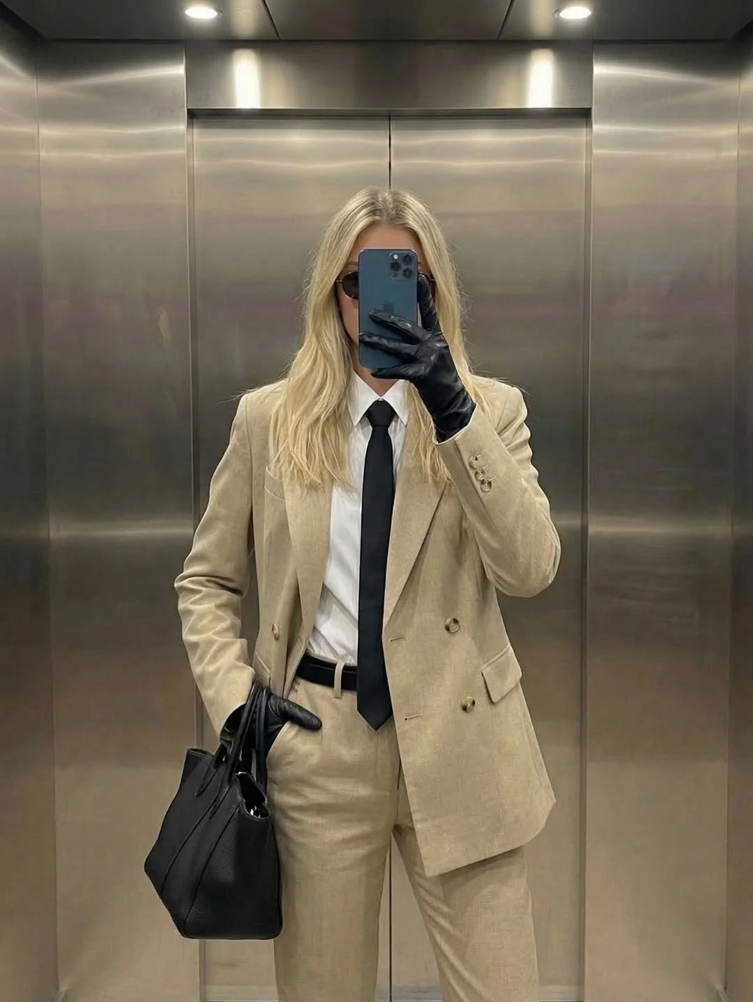 summer business casual outfit for women 2026 Beige Suit With A Black Tie And Gloves