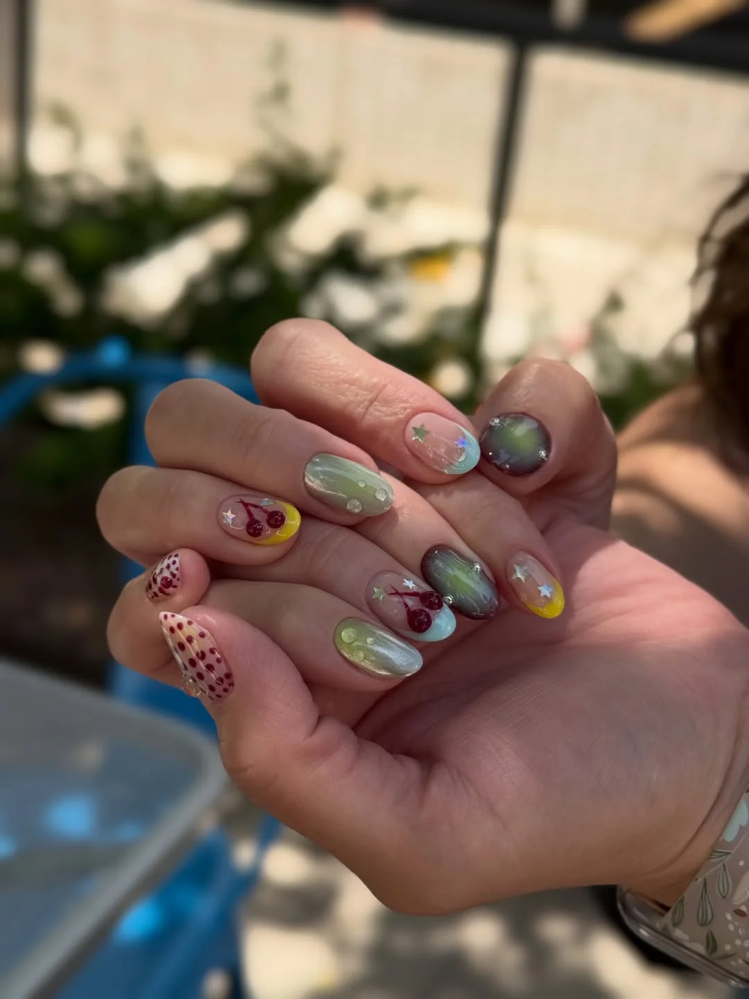 summer nail art ideas 2026 Glossy Cherry Jelly Short Nails