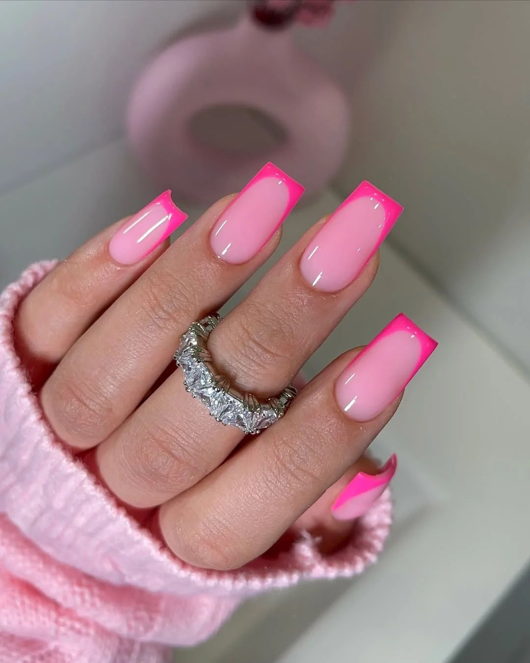 summer nails square 2026 Hot Pink Ombre Square Nails With Glossy Edges