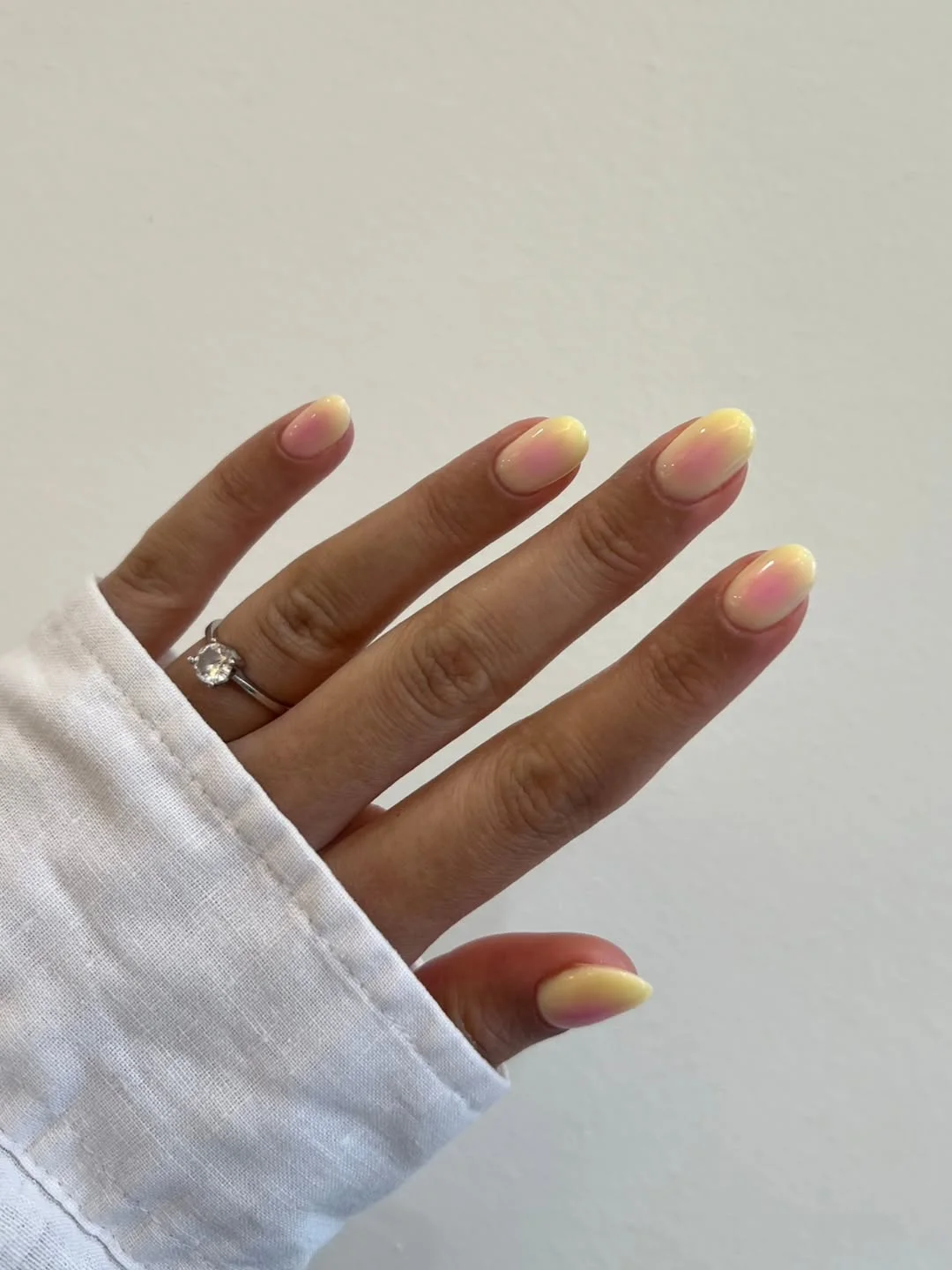 summer ombre nails 2026 Buttercream Blush Short Almond Ombre Nails