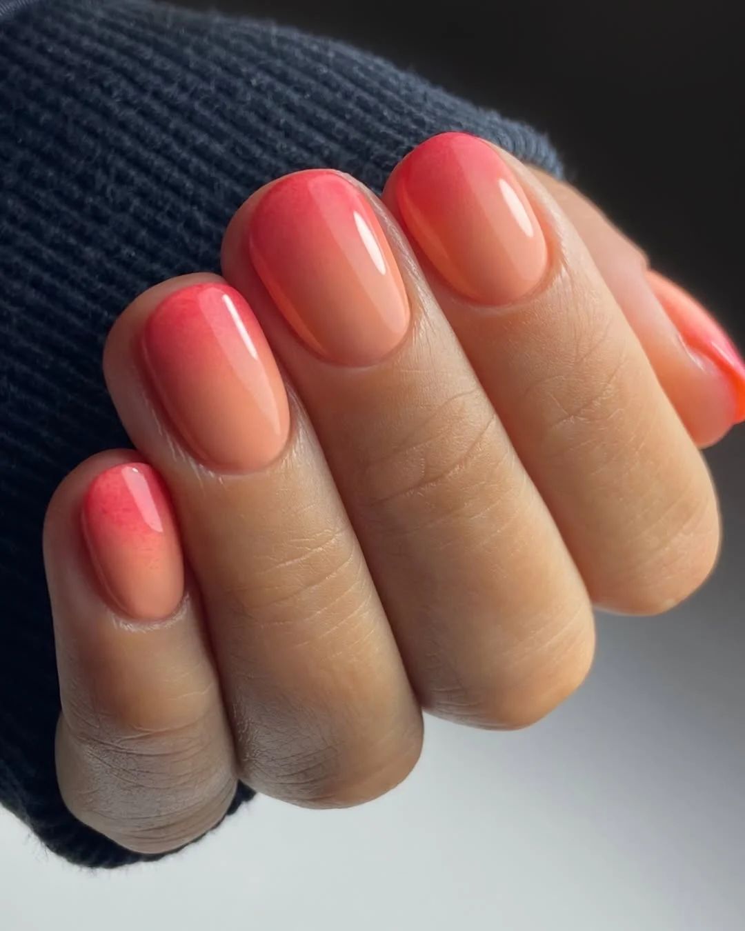 summer ombre nails 2026 Peach Coral Short Ombre Nails