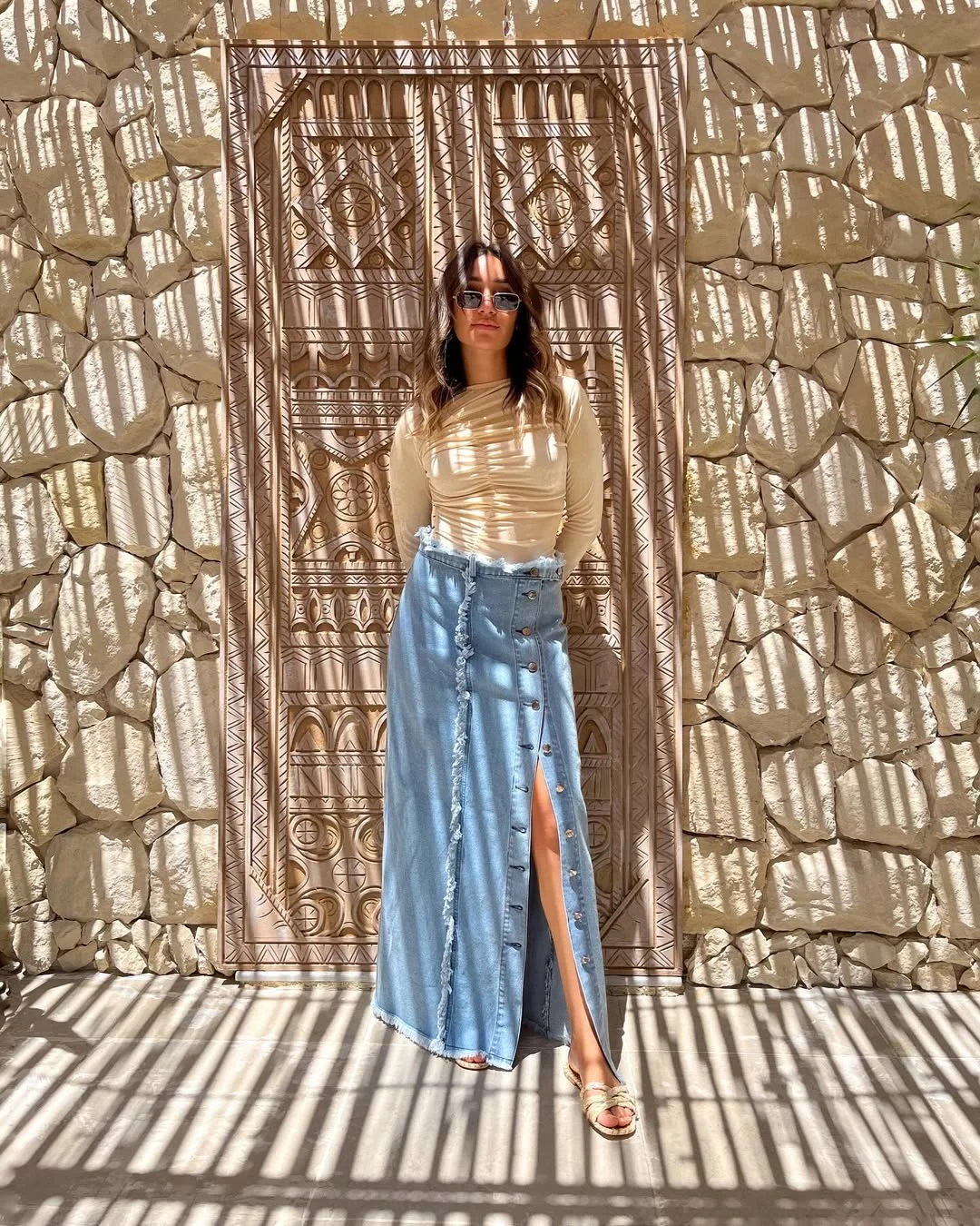 30 summer skirt outfits 2026 Beige Fitted Top With A Button-Front Denim Maxi Skirt