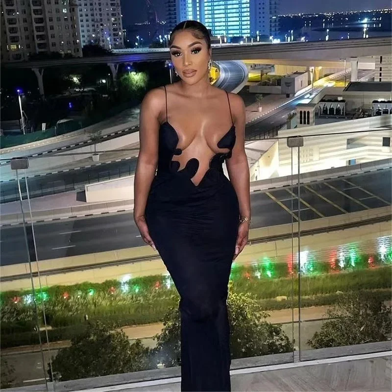 trendy summer outfits for black woman 2026 Black Plunge Gown For Luxe Night Party Dressing