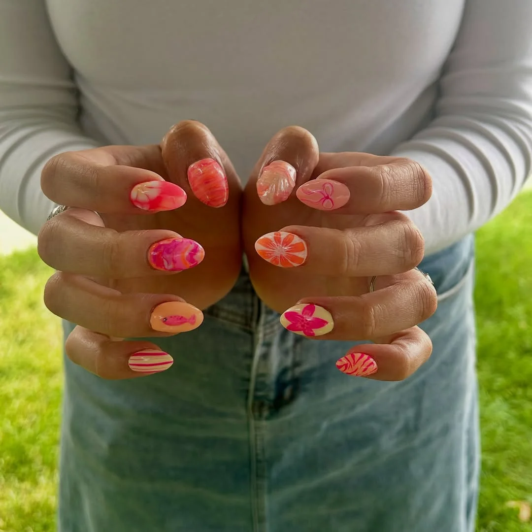 bright summer nails 2026 Juicy Mixed Motif Nails In Pink, Peach, And Citrus Orange