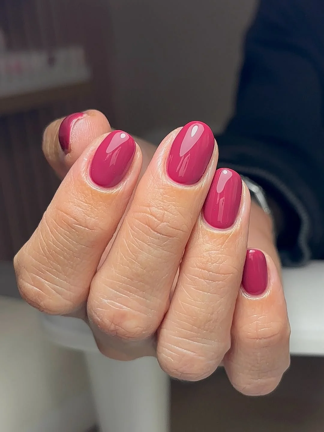 june manicure ideas 2026 Glossy Berry Pink Nails That Instantly Brighten the Hand