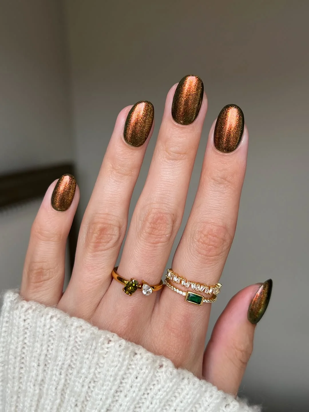 june manicure ideas 2026 Bronze Cat-Eye Nails With a Molten Summer Finish