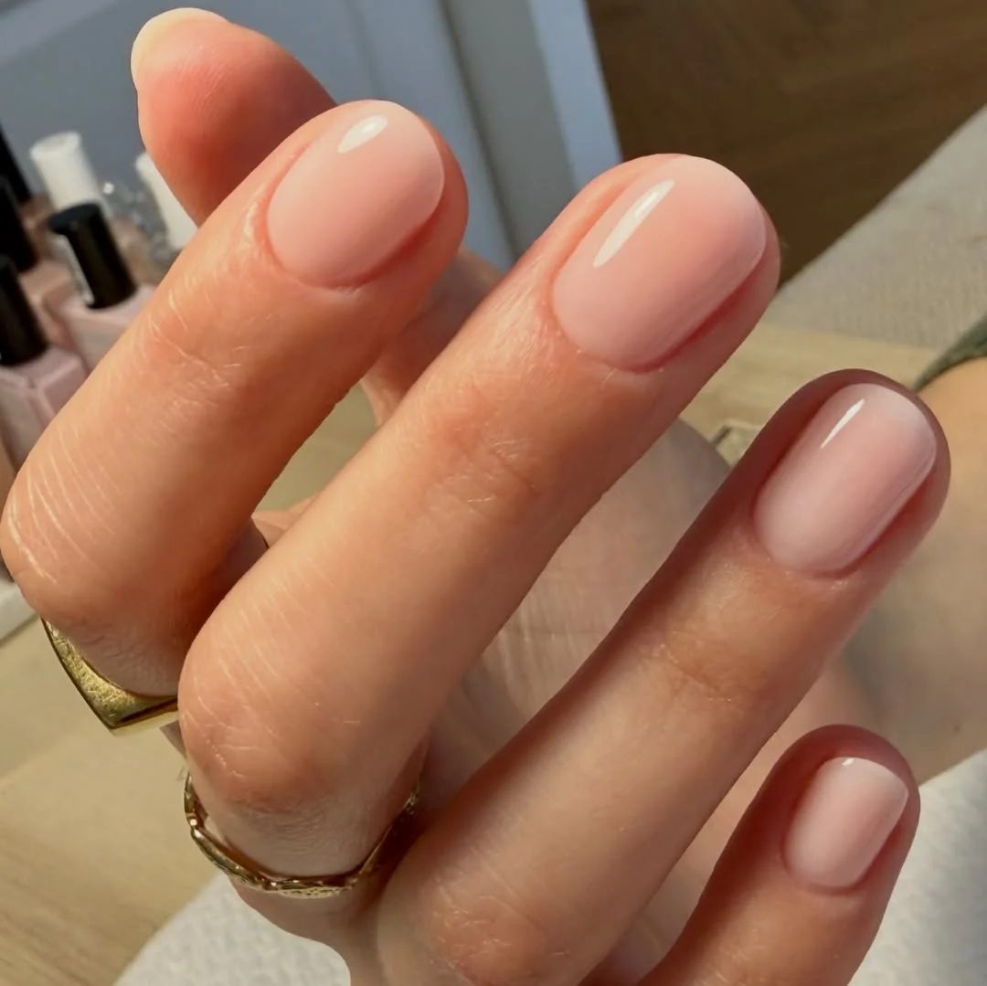 summer oval nails 2026 Blush Short Oval Nails With A Natural Gloss